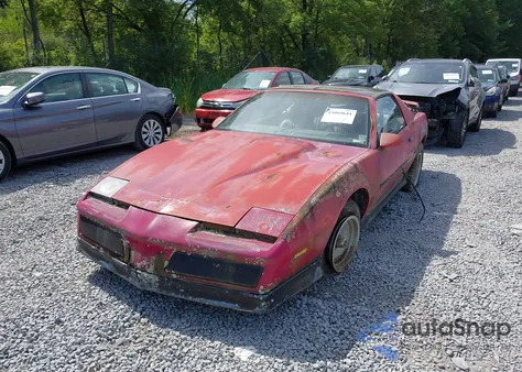 1984 Pontiac Firebird Trans Am из США, поврежденный, VIN 1G2AW87G3EL273898